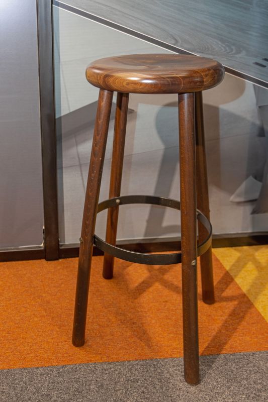 Commercial Metal Furniture Refinishers